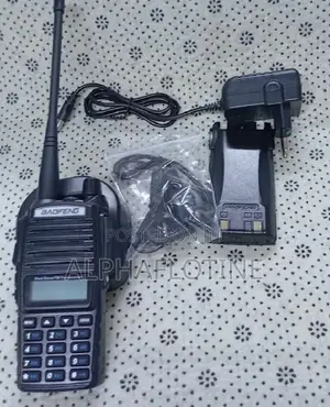 Uv Dual-Band Transceiveruv-82 Walkie-Talkie, 5w