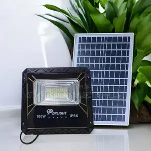 100w Solar Flood Light Remote Controlled Rustproof Waterproof Casing