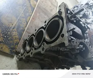 Suzuki Escudo J20 Engine Block