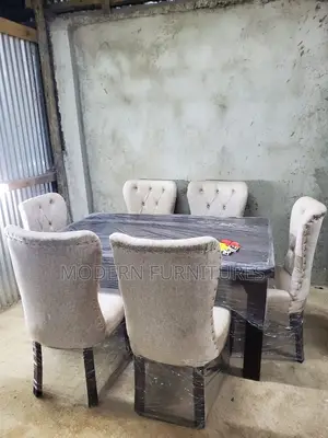 Modern 6 Seater Dining Table