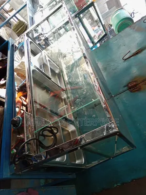 5 Inserts Snacks Display, Electric With Glass Outer Cover