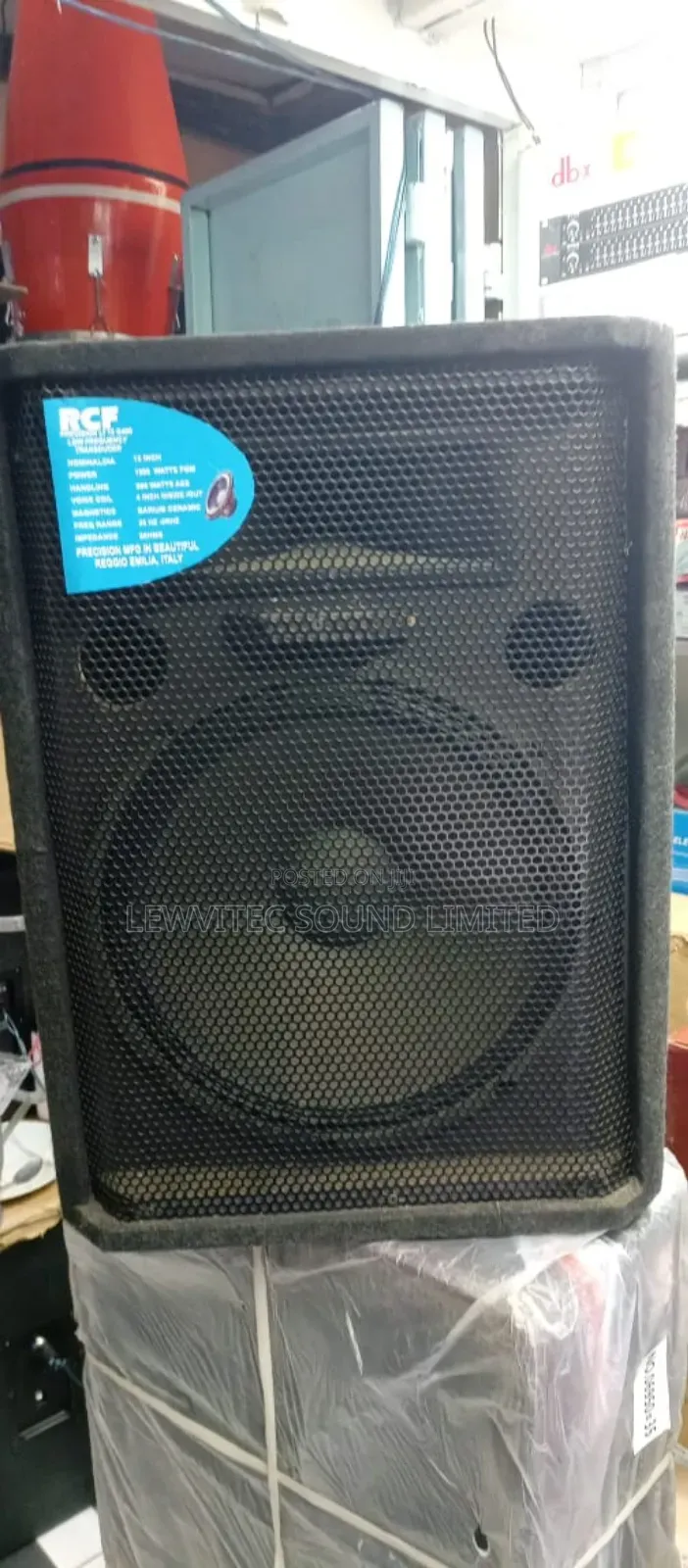 Locally Speaker
