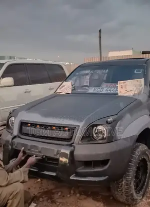 Prado Fj 120 Front Body Kit (Head Lights + Grille)