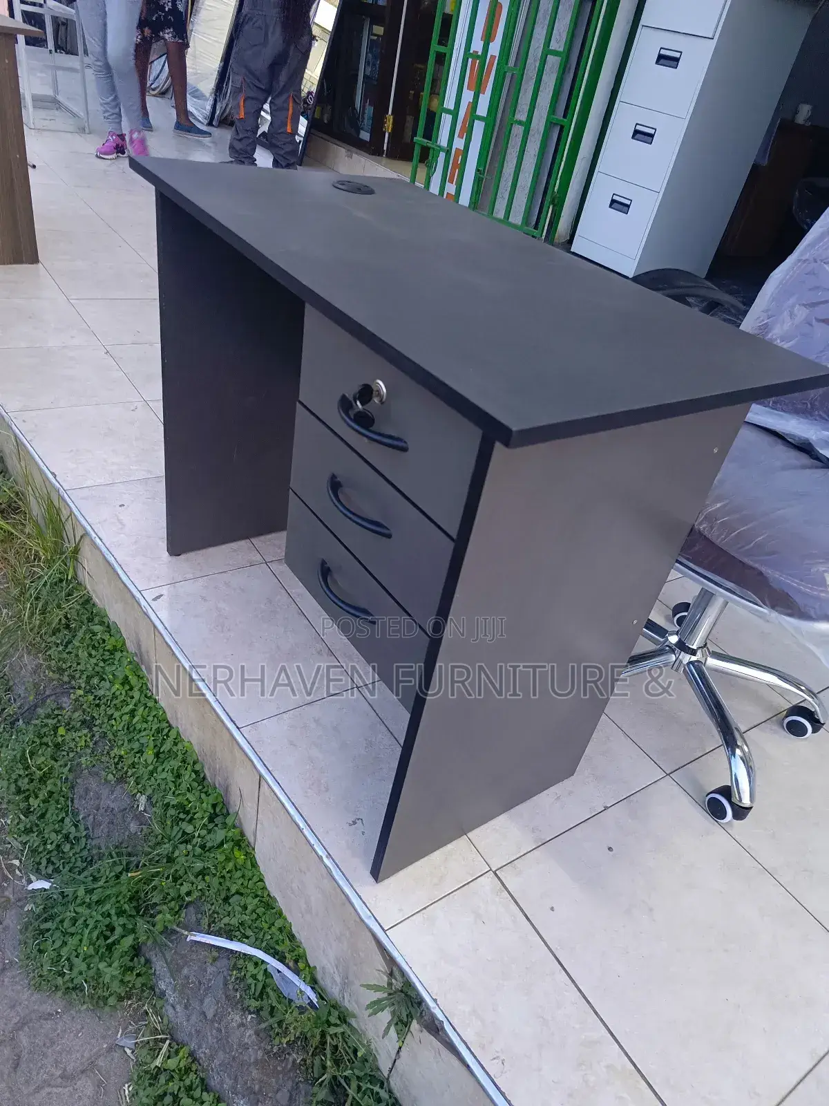 Meza Ya Kusomea Study Table