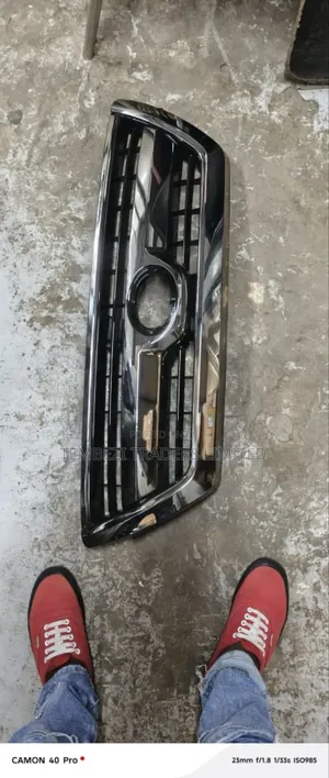 Front Grille Toyota Hilux Surf