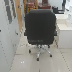 Staff Swivel Leather Office Seat