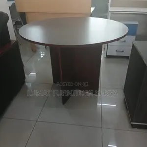 4 User Modern Round Confrence Office Table