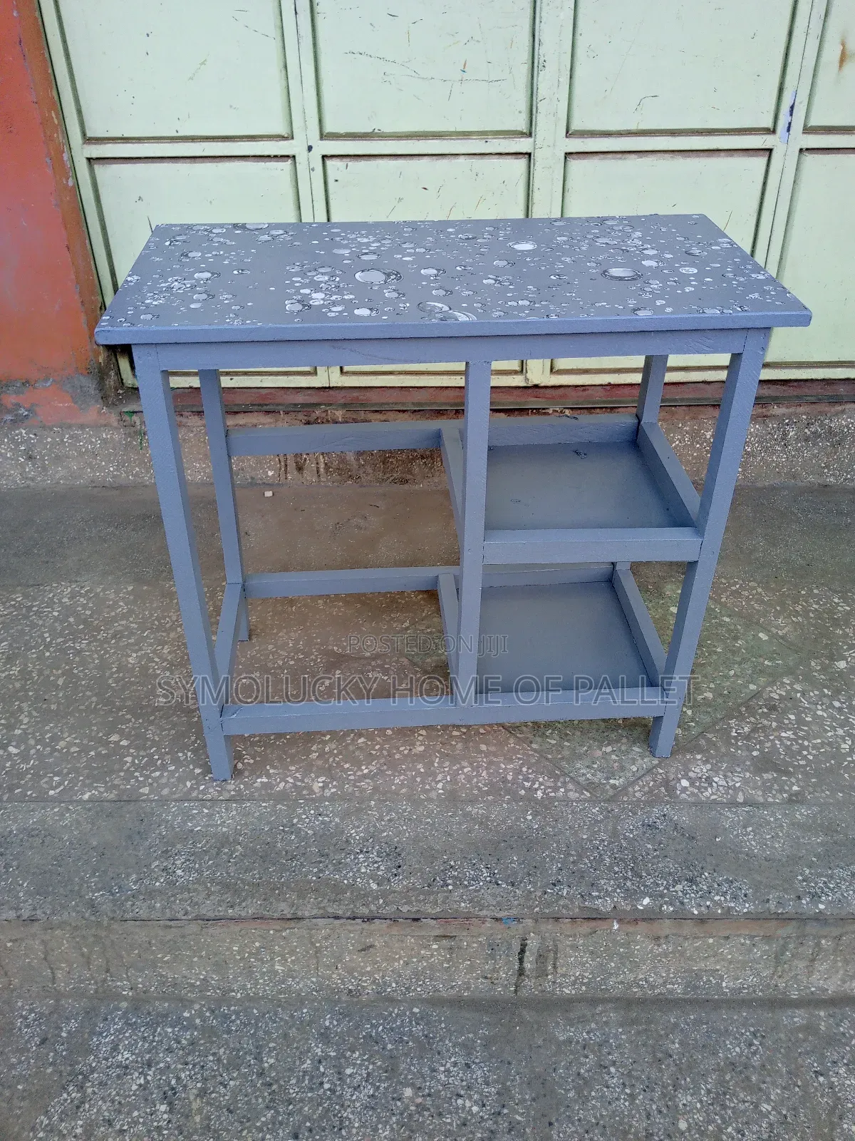 Gas Cooker Stand. Bubble Grey Color