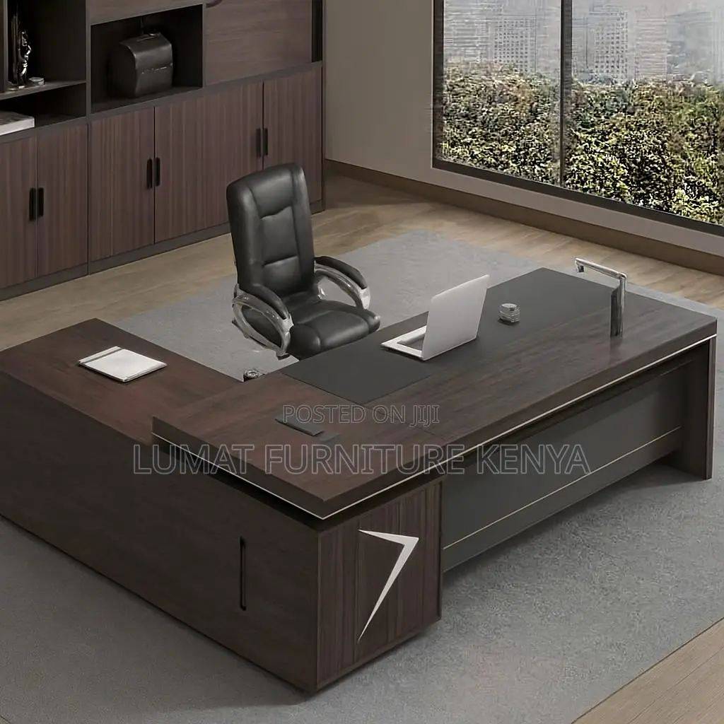 Manager’S Corporate Office Desk
