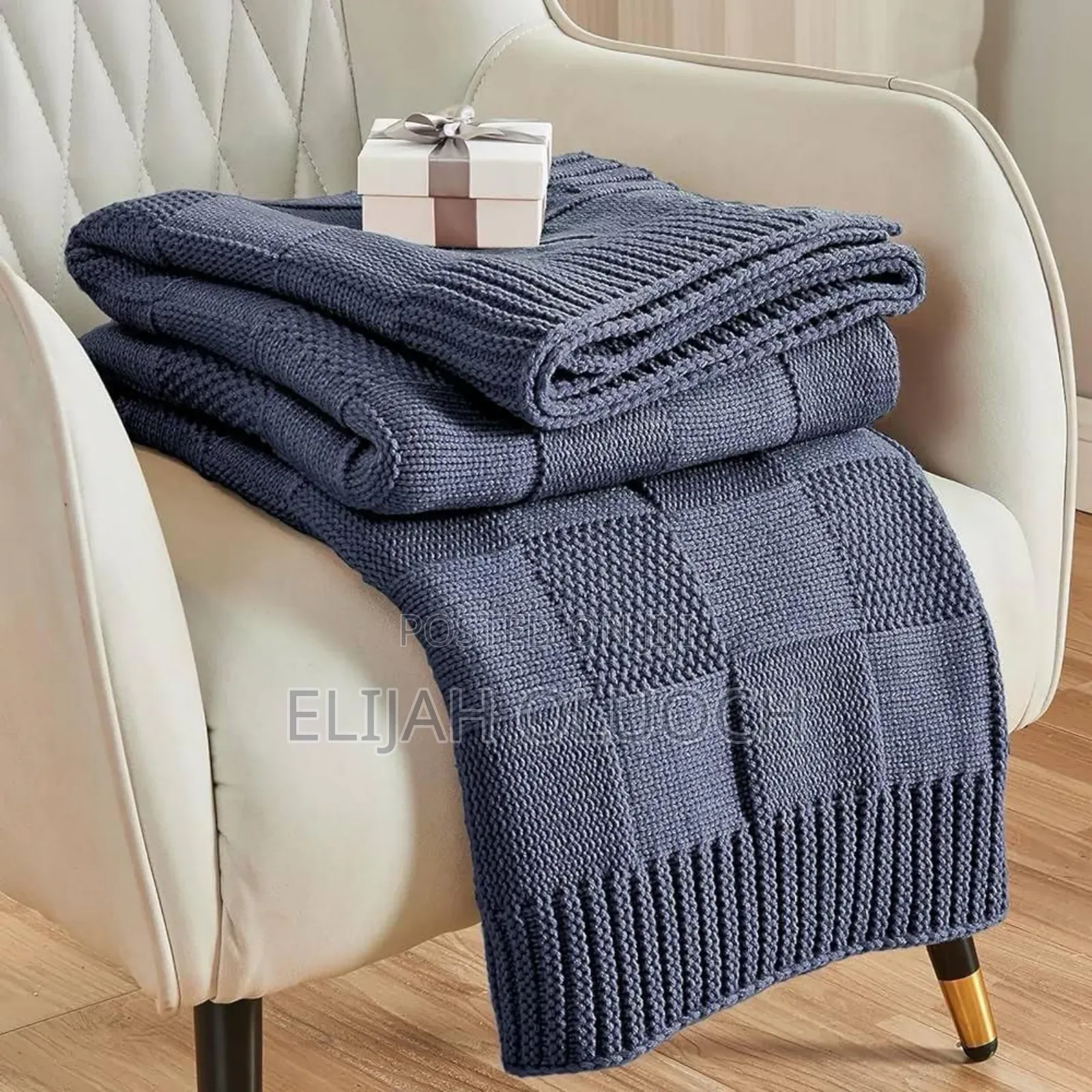 Knitted Throw Blanket