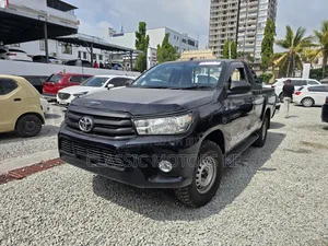 Toyota Hilux Revo Smart Cab Deisel 2.8 RWD 2019 Black