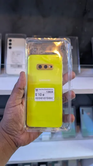 Samsung Galaxy S10e 128 GB Yellow