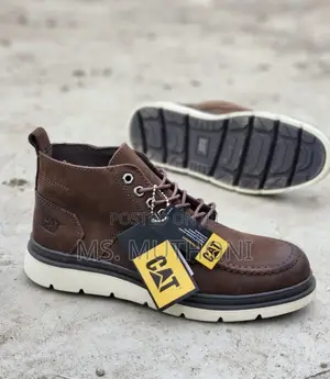 Caterpillar  Casual Boots With a White Sole. Sizes 39 - 45