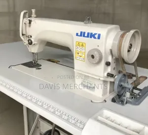 Juki Industrial Sewing Machine With Table and Motor