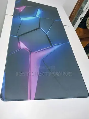 An Extended Large-Sized Gaming Mouse Pad