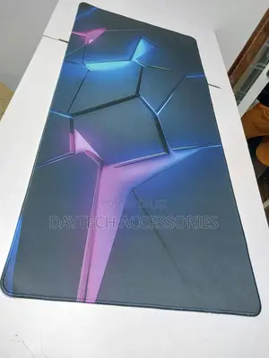 An Extended Large-Sized Gaming Mouse Pad