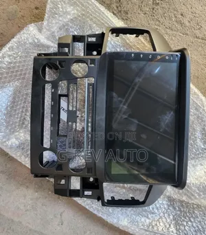 Lexus Rx 300 Radio Console.