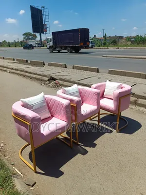 3 Baby Pink Manicure Seats 