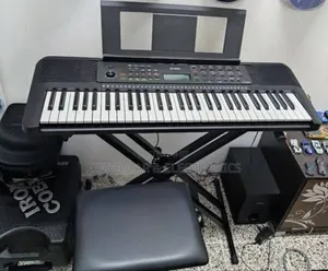 Yamaha PSR - E383 Standard Keyboard