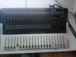Professional Mixer With 16 Channel and 7 Band Stereo