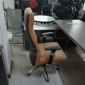 High Back Executive Brown Staff Seat