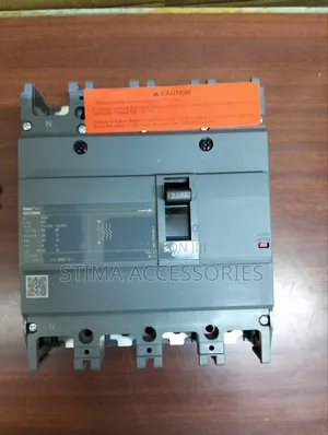 Schneider McCb 4 Pole