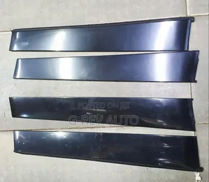 Door Trim Strip for Land Cruiser Fj120/Fj150/Fj200 Available