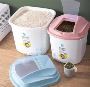 Rice/ Cereal Bucket With Measuring Cup