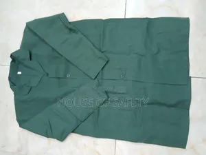 Small Size Woven Cotton Dustcoat in Kenya