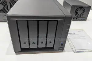 Synology Diskstation Ds425+ ( Can Use 3.5" , 2.5" And Nvme Disks)