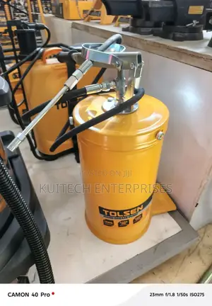 15kg Hand Grease Pump Tolsen