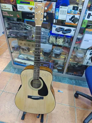 Yamaha F310 Guitar