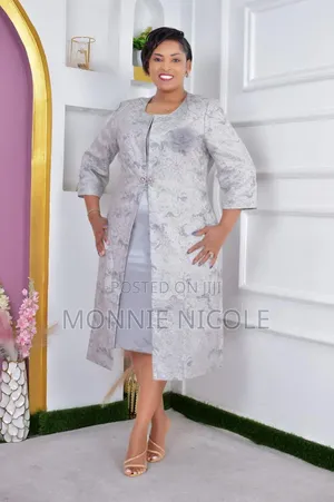 Elegant Stylish Women Dress Suit/Wedding Dress
