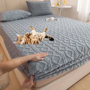 Sherpa Fitted Mattress Cover With Cases