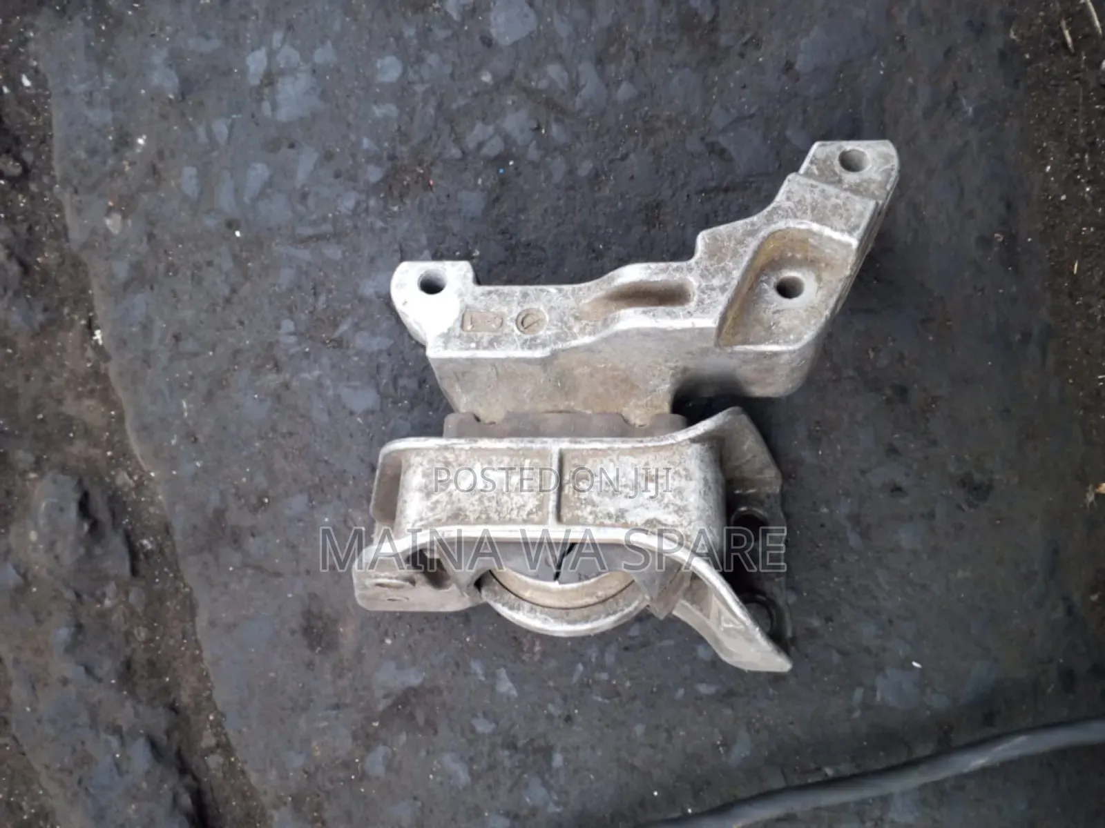Nissan Juke Engine Mounting