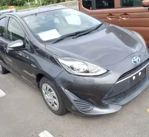Toyota Aqua 2018 Gray