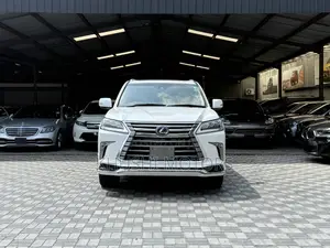 Lexus LX 2018 Pearl