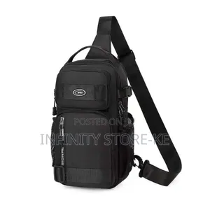 Multipocket Crossbody Sling