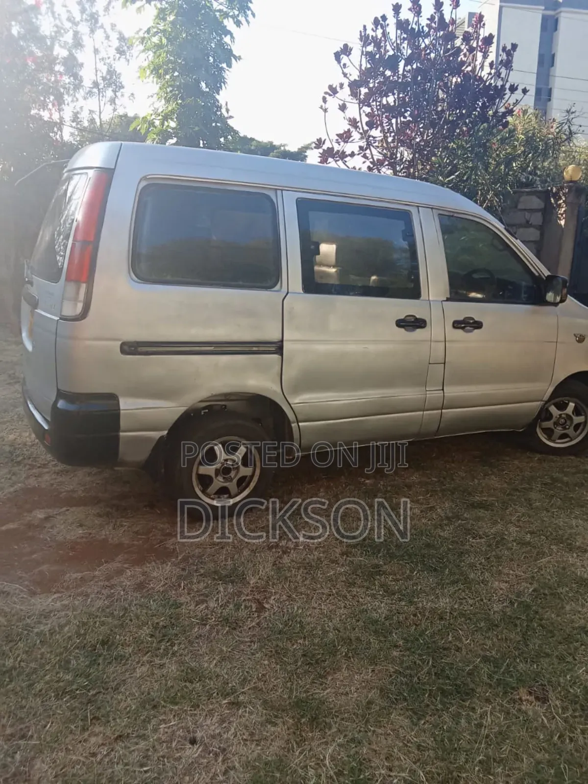 Toyota HiAce 2004 Silver