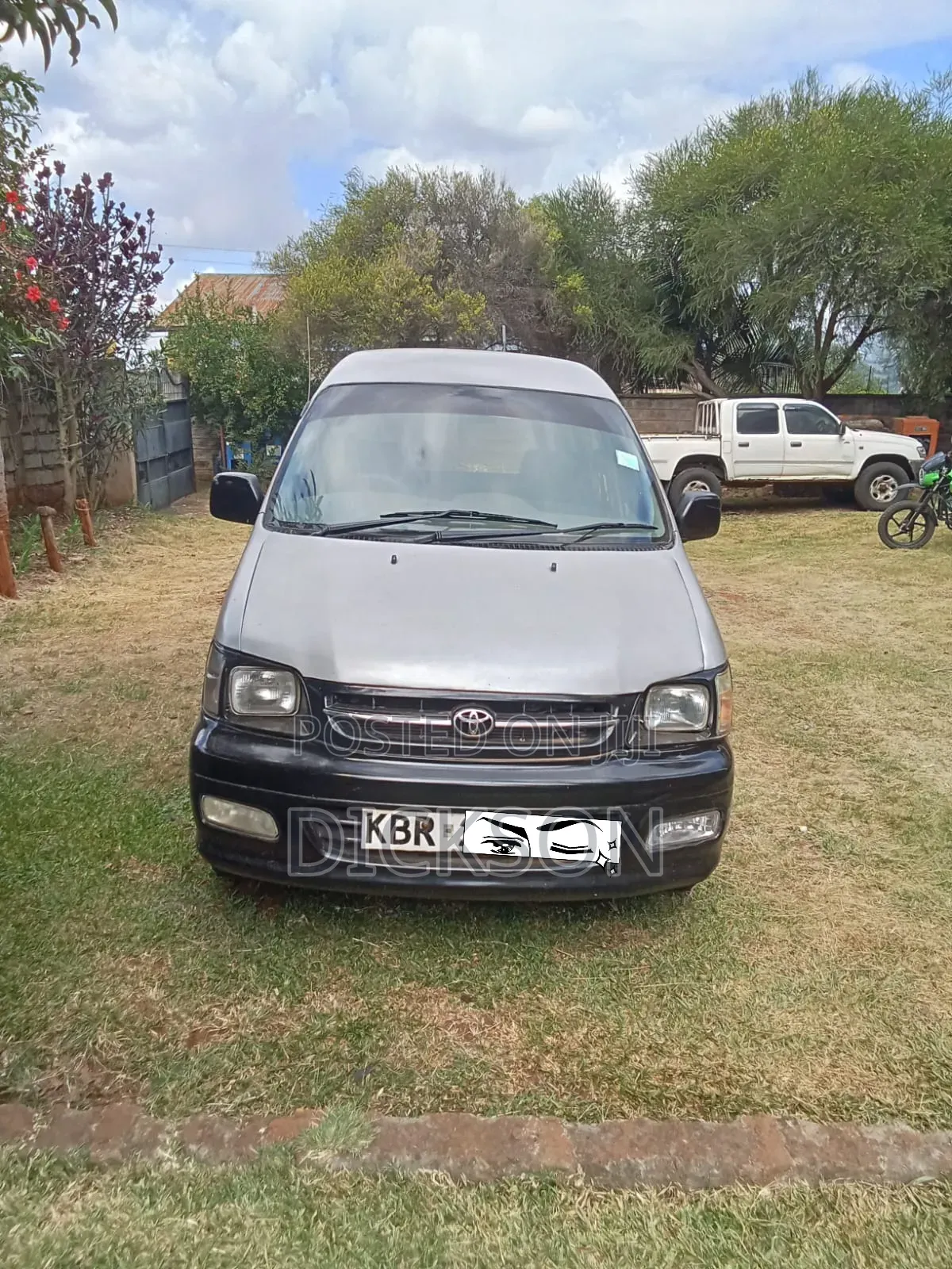 Toyota HiAce 2004 Silver