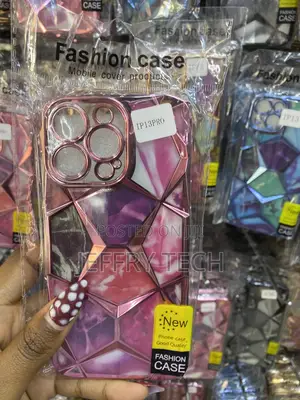 Likivu iPhone 13 Pro Geometric Diamond Shape Cover With Chrome Plating