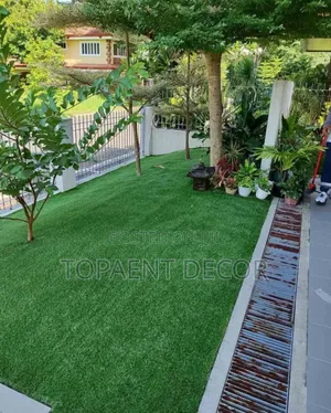 Soft Texture, Nature Inspired Outdoor Artificial Grass Carpet