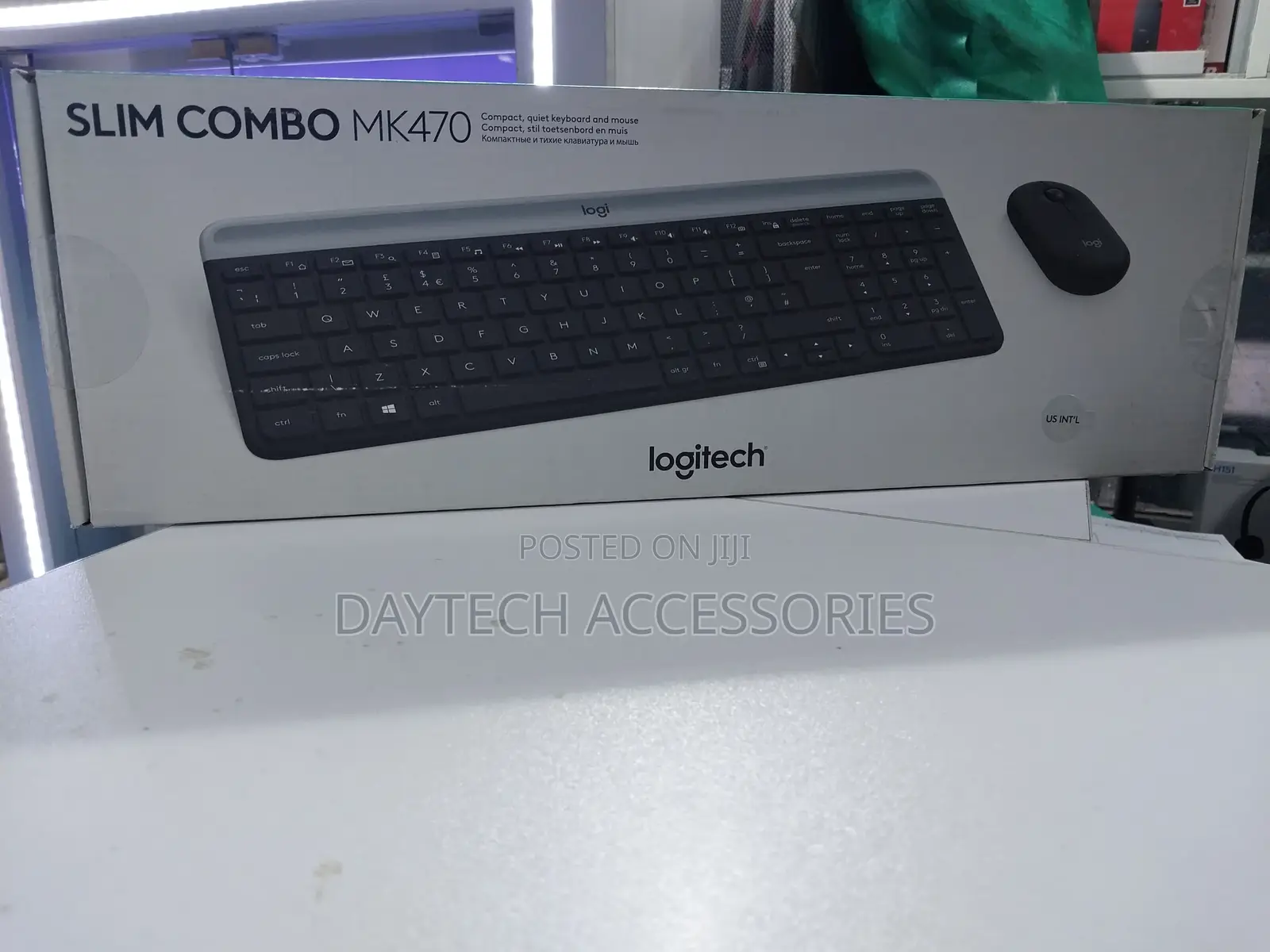 Logitech Mk470 Slim Wireless Keyboard and Mouse Combo (Black)