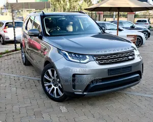 Land Rover Discovery HSE 4x4 2018 Gray