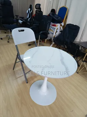 Round White Marble Top Table
