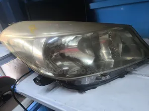 Toyota Vitz Jewela  2012 Non Xenon Headlights