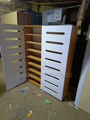 High‐Gloss Shoe Storage Cabinet