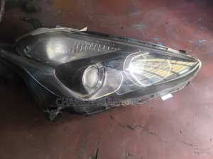 Sienta 2015 Non Xenon Headlights