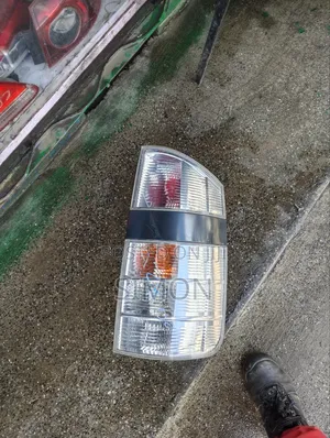 Voxy 2005 Taillight