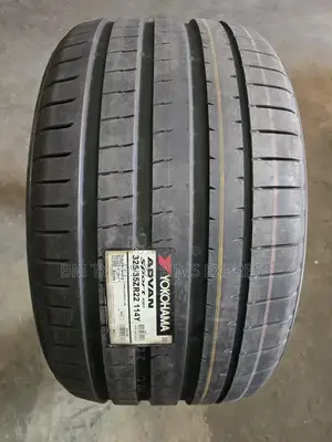 325 /35 R22 Yokohama Tyres (Japan)